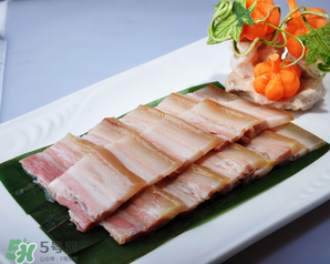 腌肉長(zhǎng)毛了還能吃嗎？腌肉長(zhǎng)綠毛了還能吃嗎？
