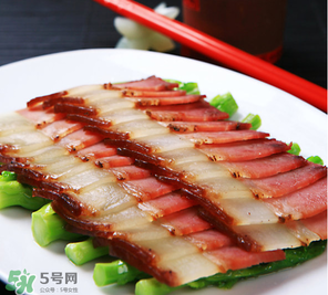 腌肉長(zhǎng)毛了還能吃嗎？腌肉長(zhǎng)綠毛了還能吃嗎？