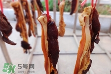 熏肉怎么熏是紅色的？熏肉為什么是紅色？