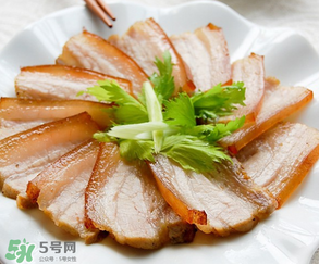 腌肉怎么做好吃？腌肉炒什么菜好吃？
