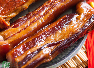 臘肉放冷藏還是冷凍？臘肉冷凍可以保存多久？