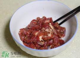 ?羊肉腌制多長時間？羊肉怎么腌才嫩？