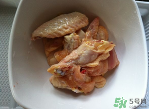 腌雞肉用什么調料？雞肉用什么腌制？
