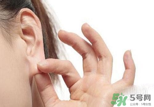 冬天耳朵長(zhǎng)凍瘡怎么辦？怎么預(yù)防冬天耳朵長(zhǎng)凍瘡？