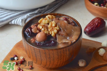 孕婦可以吃臘八飯嗎？臘八飯?jiān)袐D用料講究多