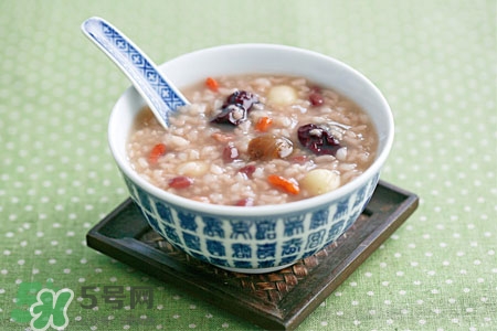孕婦可以吃臘八飯嗎？臘八飯?jiān)袐D用料講究多