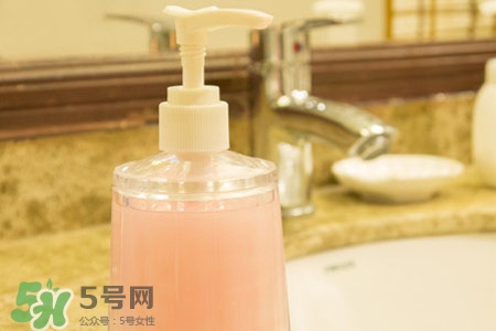 洗手液能洗內(nèi)褲嗎？內(nèi)褲能用洗手液洗嗎？