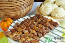 吃燒烤后喝什么好？吃完燒烤后喝什么？