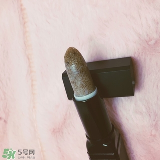 elf唇部磨砂膏怎么用？e.l.f唇部磨砂膏使用心得