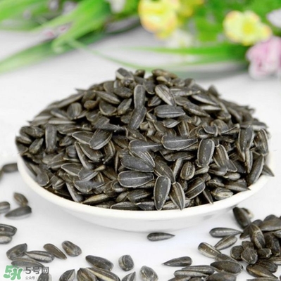 吃瓜子會口腔潰瘍嗎？口腔潰瘍可以吃瓜子嗎？