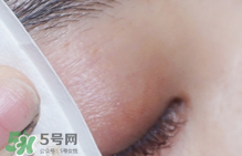 眼唇卸妝液怎么用？眼唇卸妝液使用方法