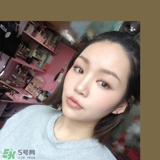 mac唇膏奶茶色是幾號(hào)？mac唇膏mocha試色