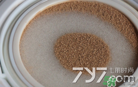 vant氣墊cc黑色和白色哪款好？vant36.5氣墊cc黑色和白色區別