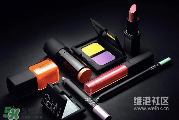 tom ford和nars哪個好？tom ford和nars唇膏口紅對比