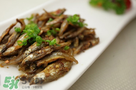 小魚仔熱量高嗎？吃小魚仔會胖嗎？