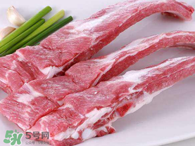 排骨有點異味怎么去除？排骨有點異味還能吃嗎？