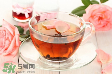 來月經能喝花茶嗎？女性經期喝什么花茶好？