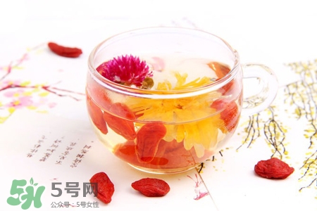 來月經能喝花茶嗎？女性經期喝什么花茶好？