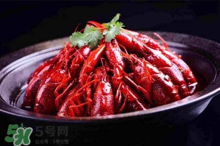 甲亢能吃小龍蝦嗎？甲亢可以吃小龍蝦嗎？