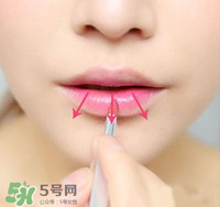 啞光口紅怎么涂好看？啞光口紅畫法步驟圖解