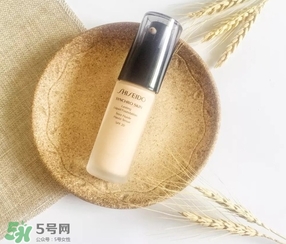 粉底液卡粉怎么辦？粉底液卡粉怎么補(bǔ)救？