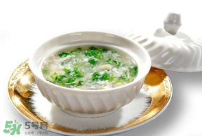 薺菜和魚可以一起吃嗎？薺菜能和魚一起吃嗎？