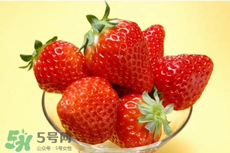 草莓掉色還能吃嗎？草莓掉色是壞了嗎？