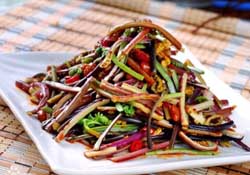 蕨菜苦能吃嗎？蕨菜苦的吃了會中毒嗎？