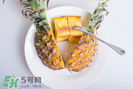 菠蘿一定要泡鹽水才能吃嗎？菠蘿不泡鹽水能吃嗎？