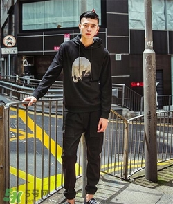 男士衛衣配什么褲子？男士衛衣搭配什么褲子好看？