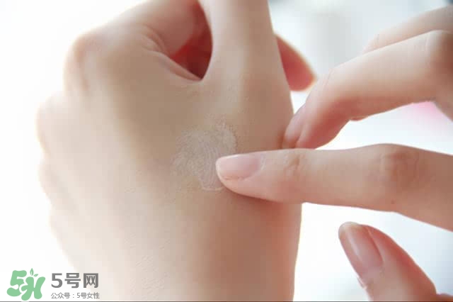 植村秀眼線筆怎么轉？植村秀如膠似漆眼線筆轉不出來