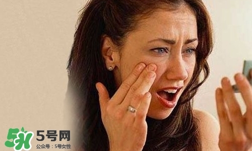 臉色發(fā)黑是什么原因？臉色發(fā)黑發(fā)暗怎么調理