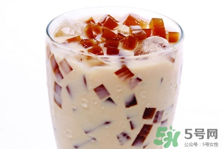 一點點為什么突然火了？1點點奶茶為什么那么火？