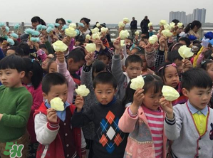 清明節小孩能上墳嗎？清明節可以帶小孩掃墓嗎？