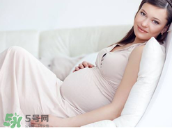 胎動(dòng)和宮縮的區(qū)別？胎動(dòng)和宮縮怎么區(qū)分？