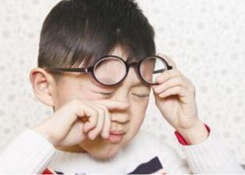 近視眼怎么自然恢復？近視眼如何自然恢復