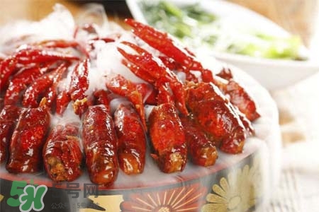 小龍蝦可以和吃櫻桃嗎？小龍蝦和櫻桃能一起吃嗎？