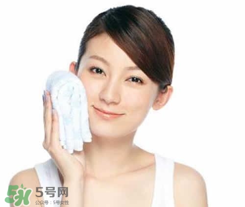 熱毛巾敷臉要幾分鐘？熱毛巾敷臉要多久？