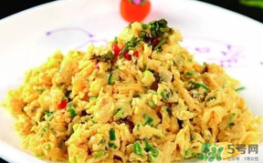 香椿炒雞蛋有什么營(yíng)養(yǎng)？香椿炒雞蛋有什么功效？