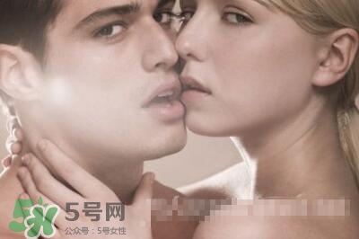 夫妻兩地分居怎么解決生理需求？夫妻兩地分居該如何相處？