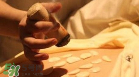 月經期艾灸好嗎？月經期可以艾灸嗎