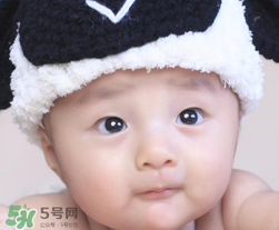 怎么樣給寶寶清理鼻腔？給寶寶清理鼻腔要注意什么？