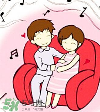 孕婦摸肚子對胎兒有什么危害嗎？孕婦摸肚子的正確方法？