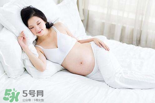 孕婦摸肚子會繞頸嗎？孕婦摸肚子胎兒能感受到嗎？