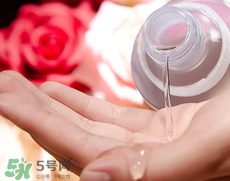 法國珍貴水和神仙水可以一起用嗎？珍貴水和神仙水哪個好？