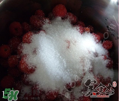 來月經可以吃樹莓嗎？月經期間吃樹莓好嗎？