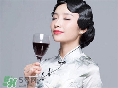 桑葚酒的營養價值_桑葚酒的功效與作用