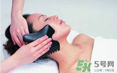 女人刮痧好還是拔罐好？刮痧和拔罐的區別