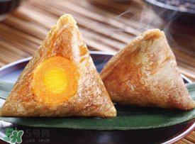 蛋黃粽子的蛋黃怎么弄？包粽子的蛋黃怎么處理？