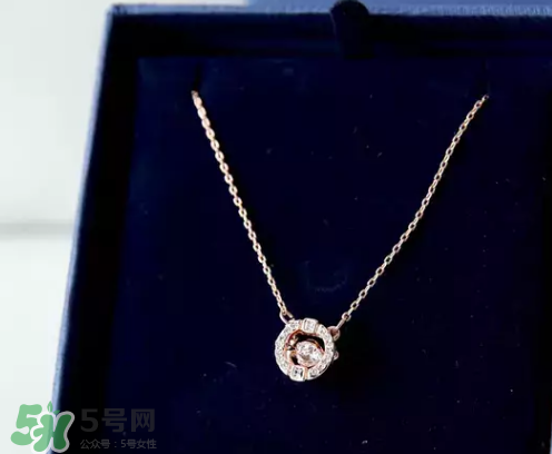 施華洛世奇跳動的心是什么材質？跳動的心項鏈是銀的嗎？